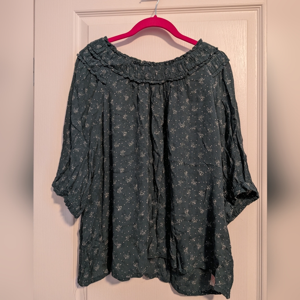 Fat Face 3/4 sleeve green blouse with pattern